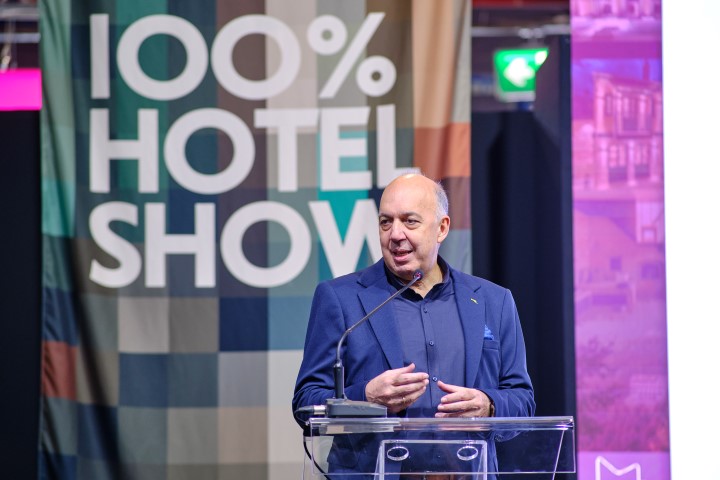 Συνέντευξη του Διοργανωτή του 100% Hotel Show κ. Δημήτρη Αντωνάκου, για τη διοργάνωση της Seasonal Edition της Έκθεσης στην Κρήτη, στο Κρητών Επιχειρείν